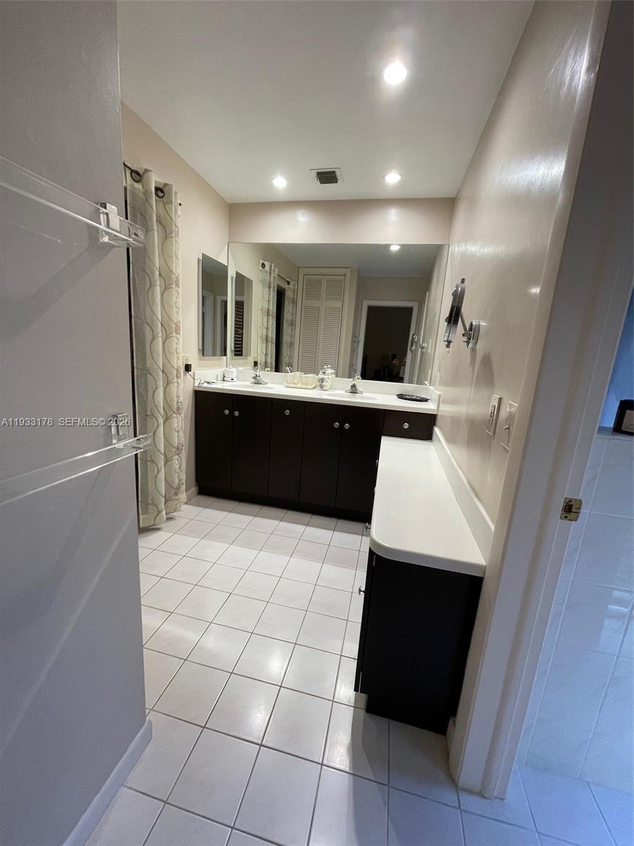 BRIARWOOD ESTATES - Residential