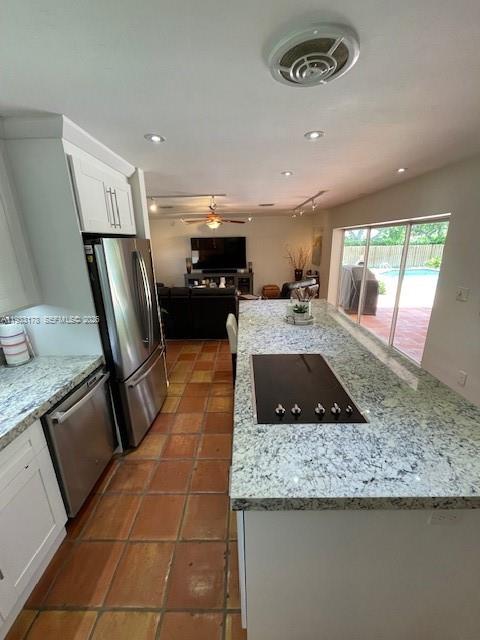 BRIARWOOD ESTATES - Residential