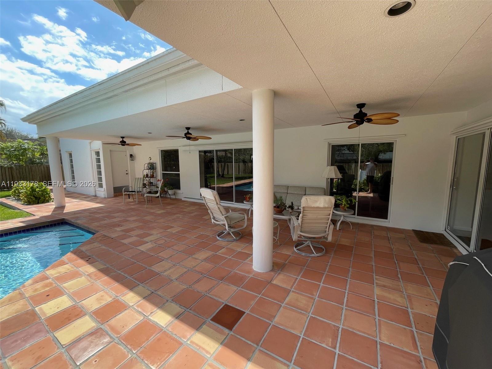 BRIARWOOD ESTATES - Residential