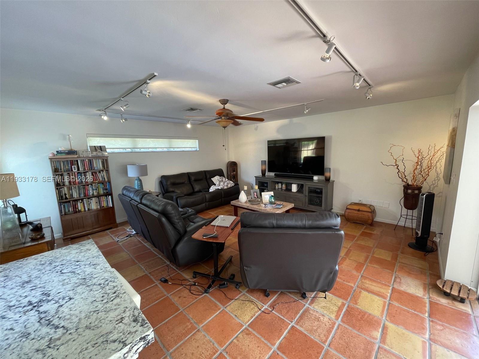 BRIARWOOD ESTATES - Residential