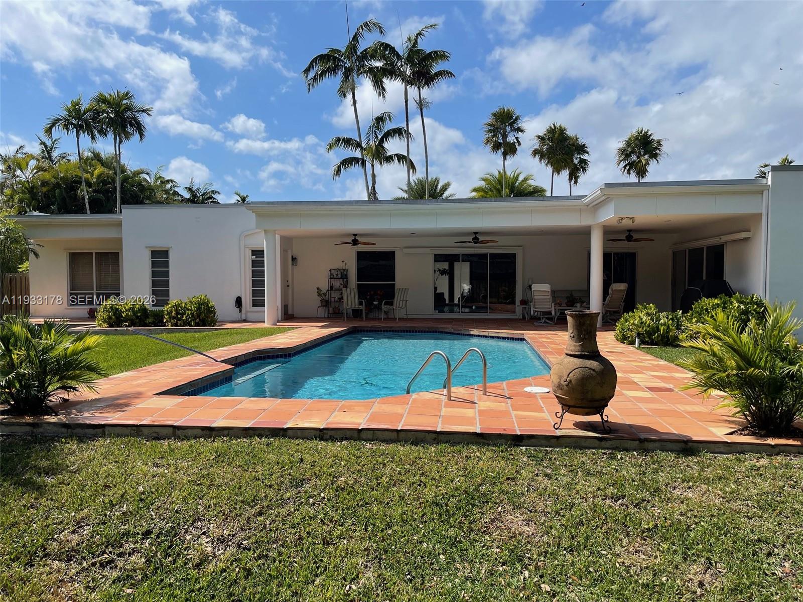 BRIARWOOD ESTATES - Residential