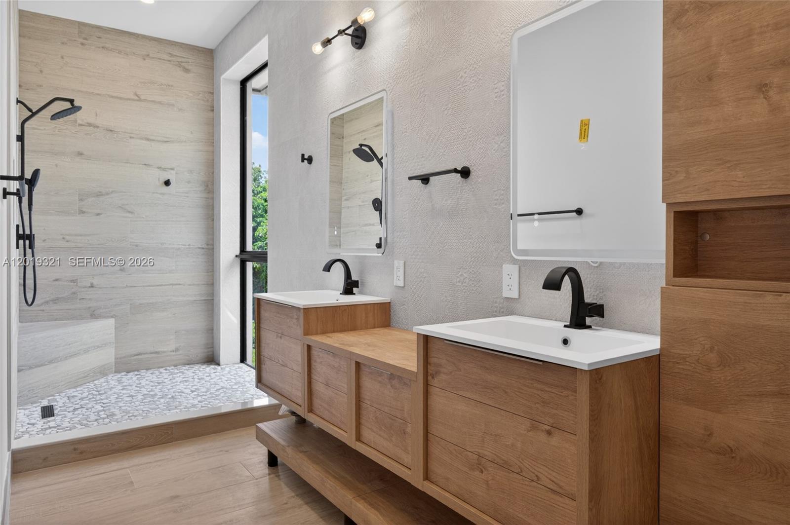 MEADOWVIEW ESTATES - Residential