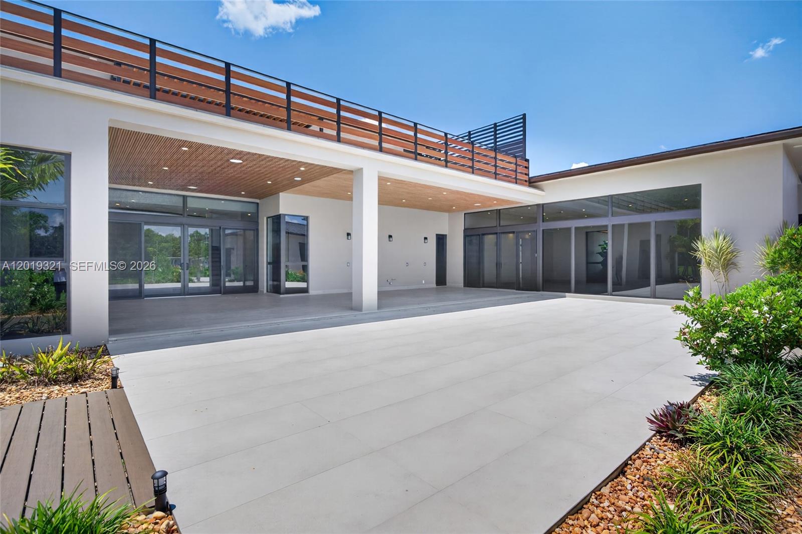 MEADOWVIEW ESTATES - Residential