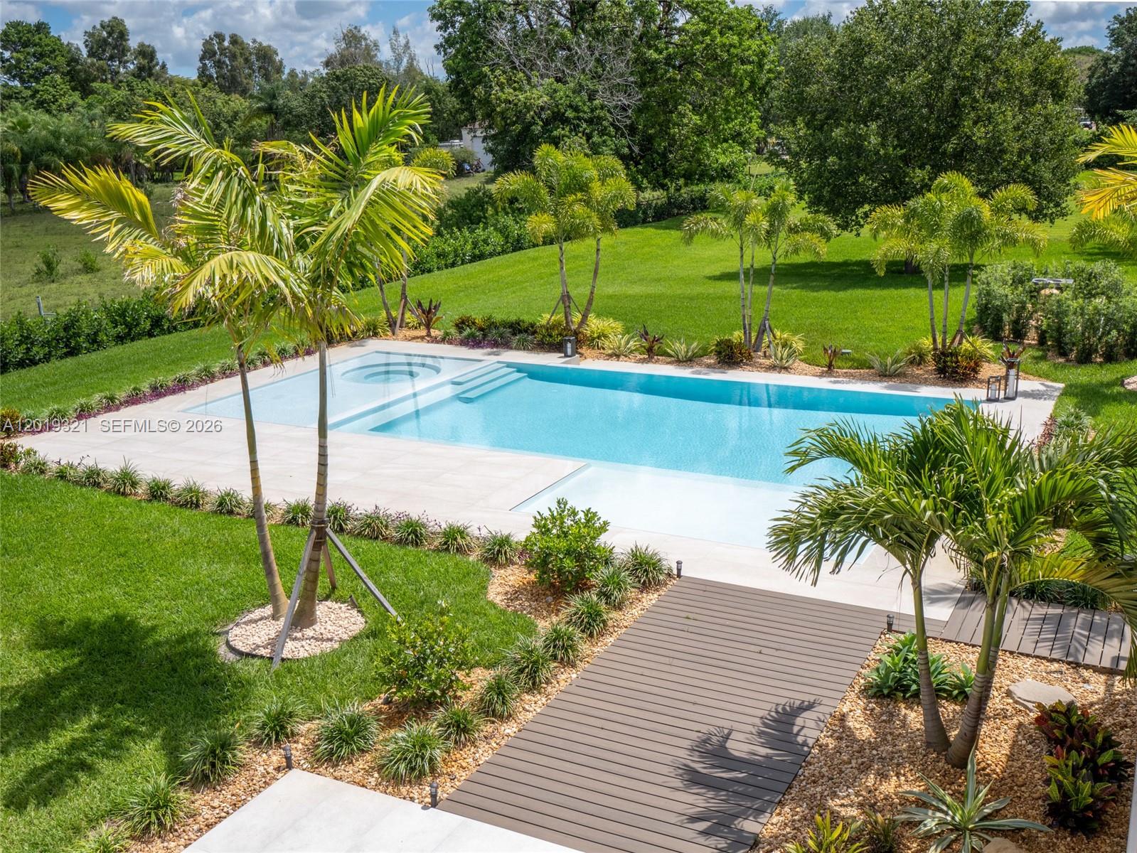 MEADOWVIEW ESTATES - Residential