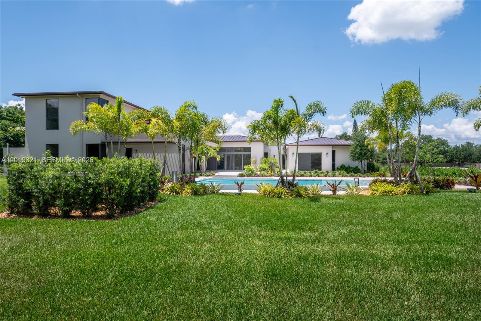 MEADOWVIEW ESTATES - Residential