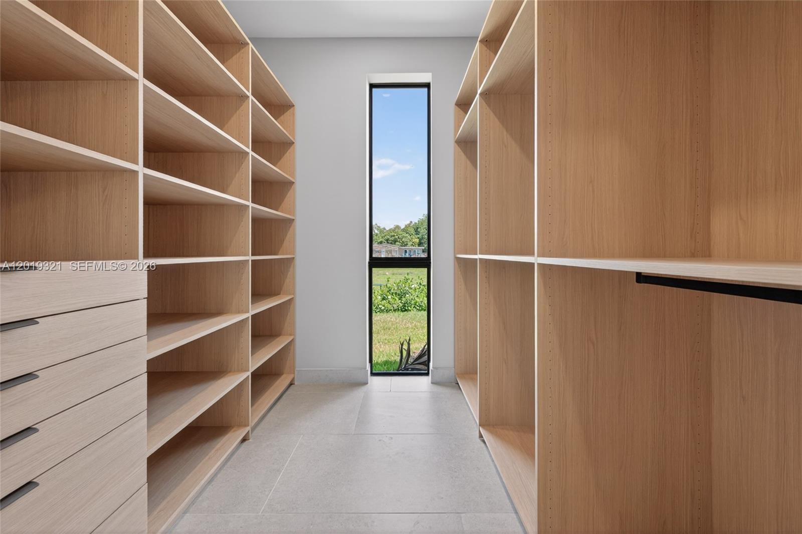 MEADOWVIEW ESTATES - Residential