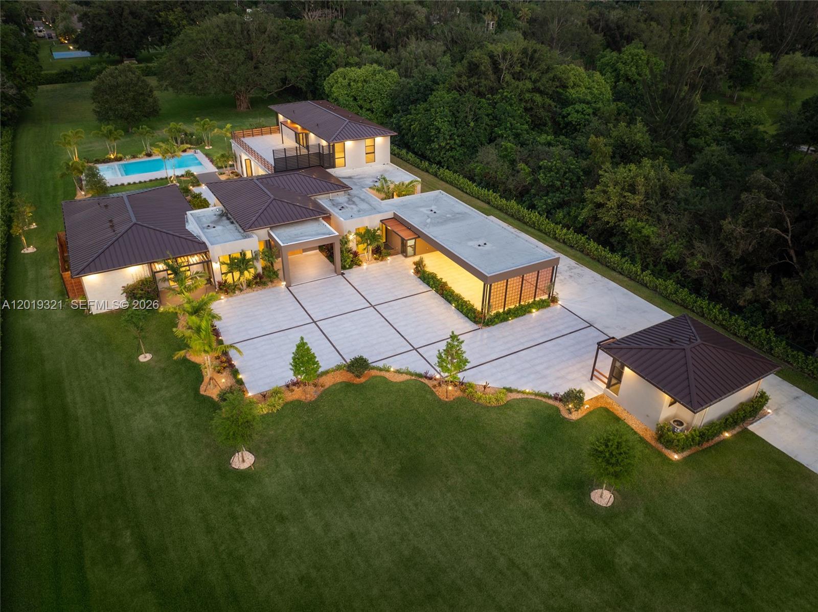 MEADOWVIEW ESTATES - Residential
