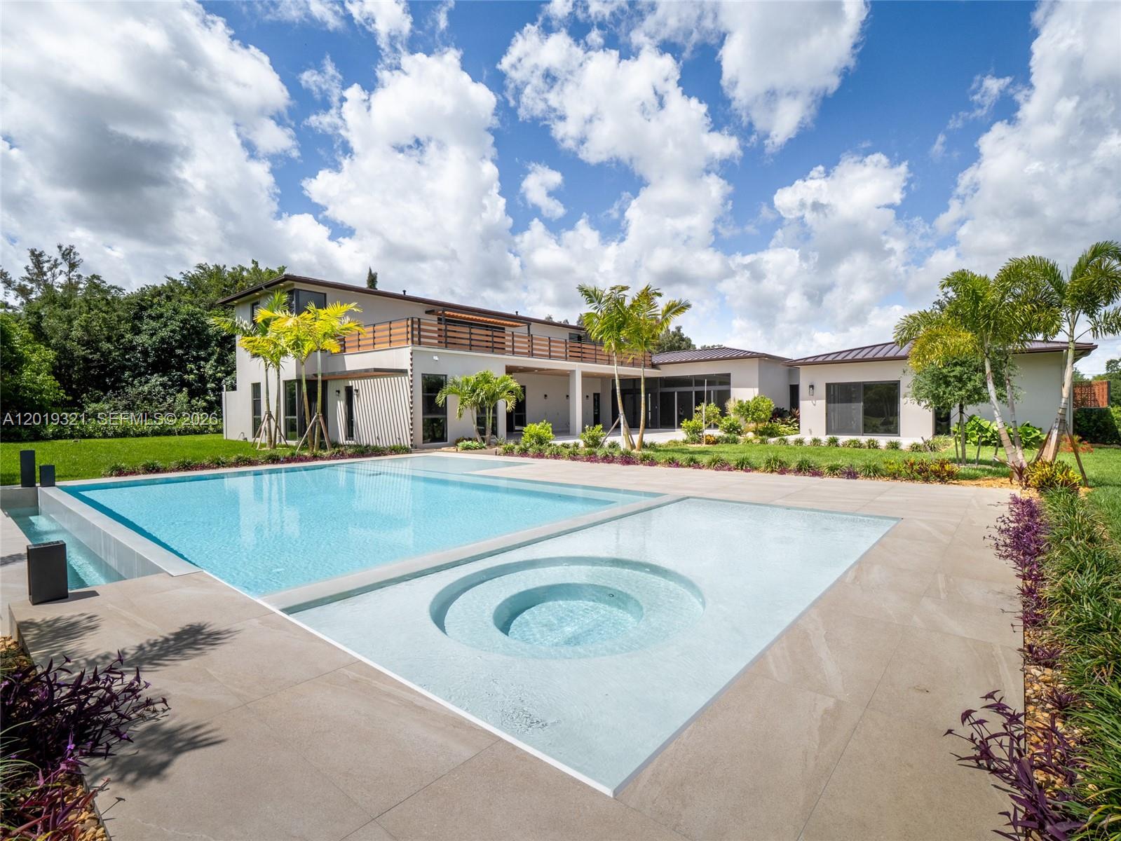 MEADOWVIEW ESTATES - Residential