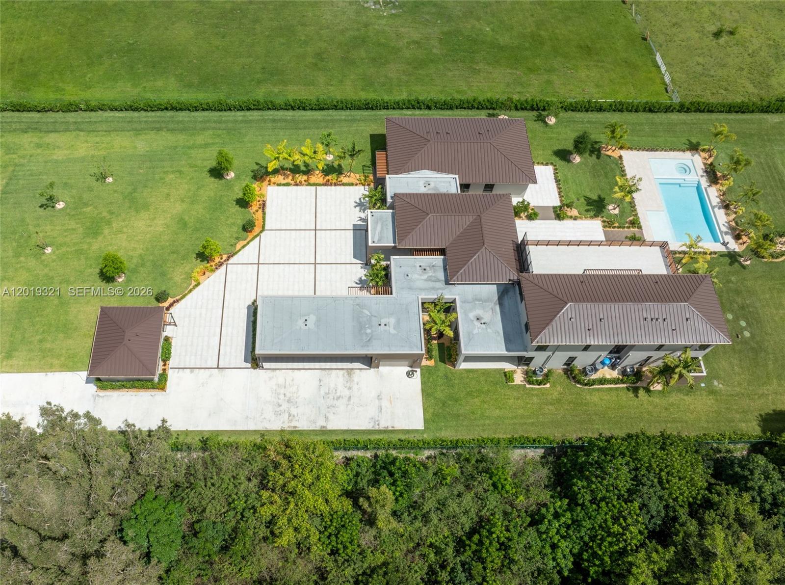 MEADOWVIEW ESTATES - Residential