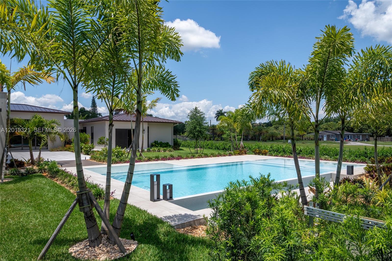 MEADOWVIEW ESTATES - Residential