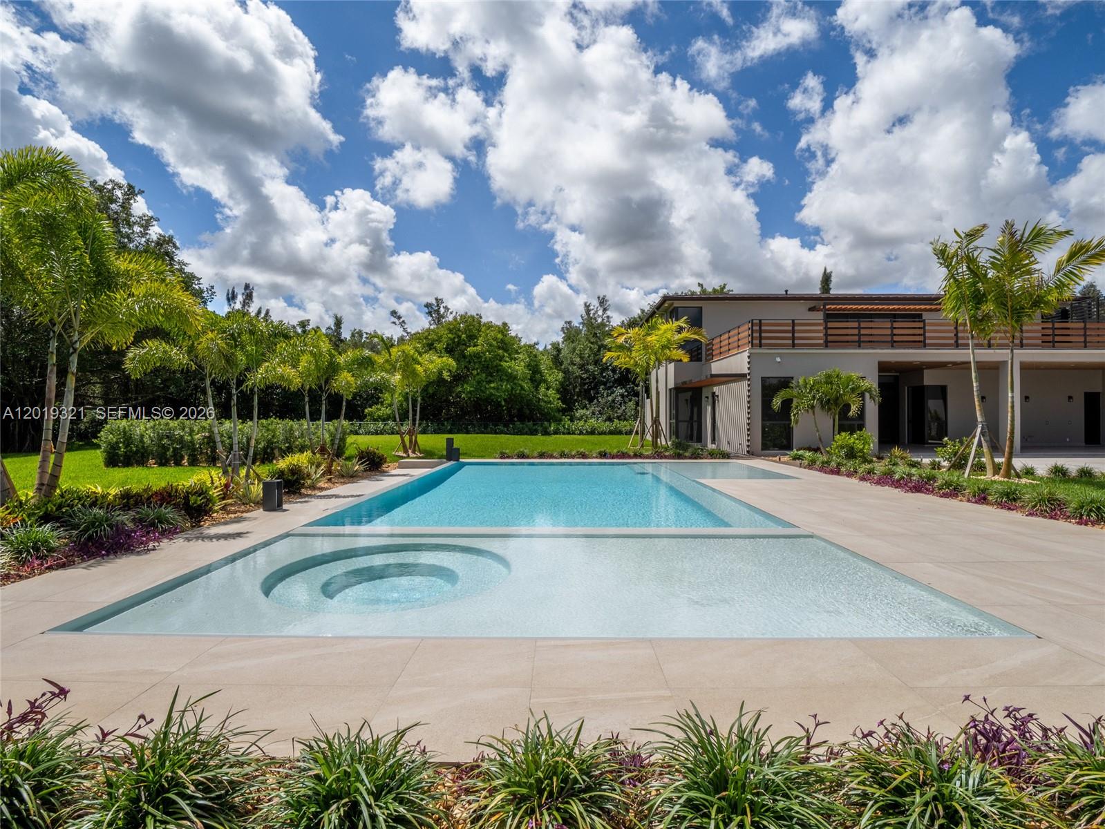 MEADOWVIEW ESTATES - Residential