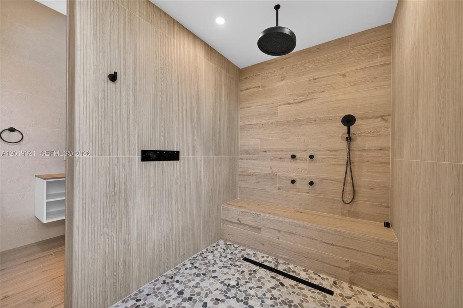 MEADOWVIEW ESTATES - Residential
