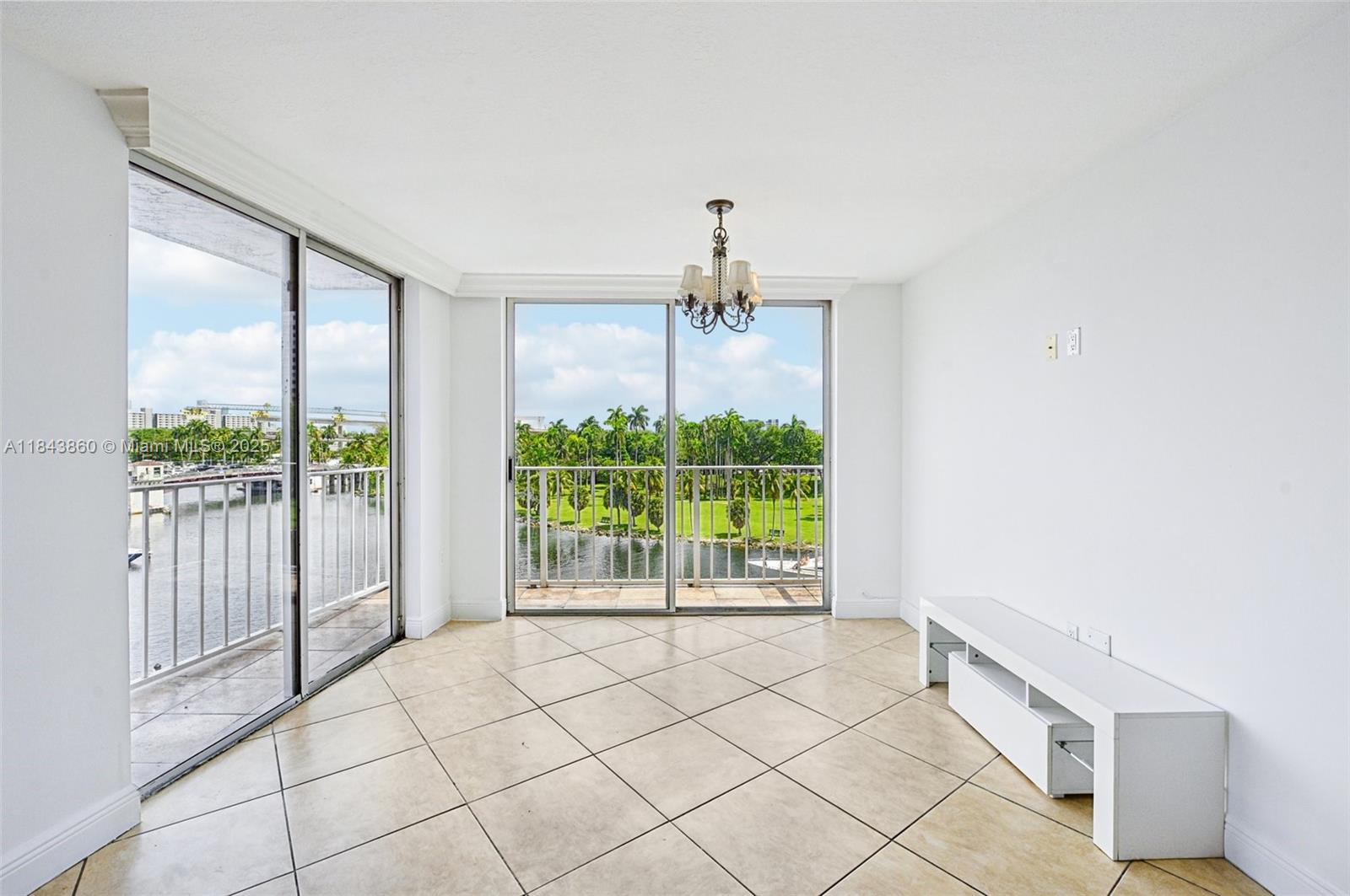 1740 NW N River Dr 614