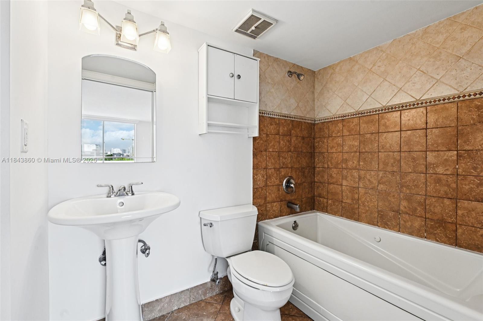 SERENITY ON THE RIVER CON - Residential