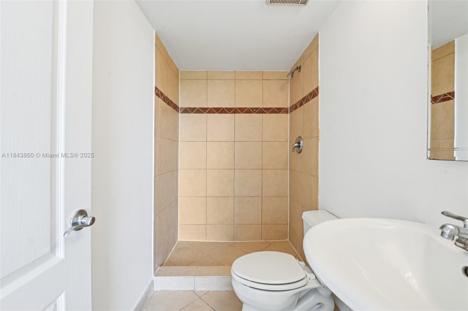 SERENITY ON THE RIVER CON - Residential