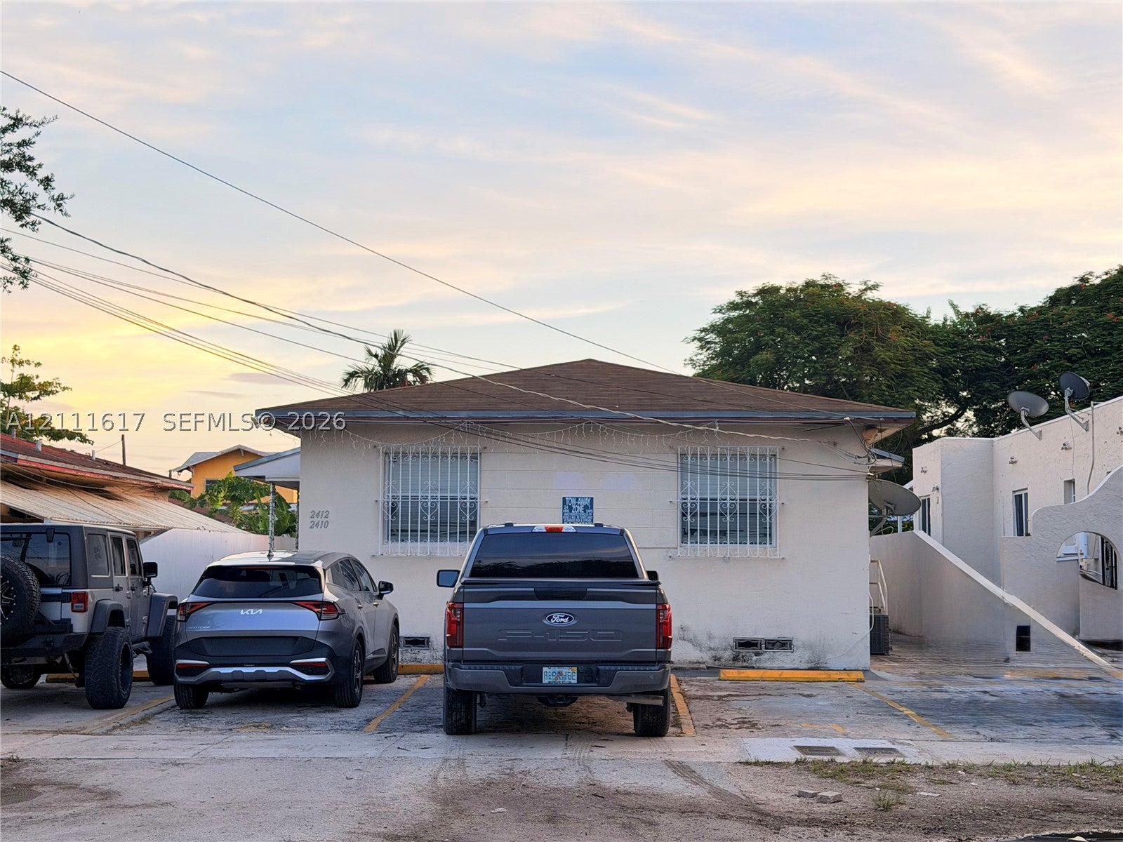 2410 NW 34th St 2