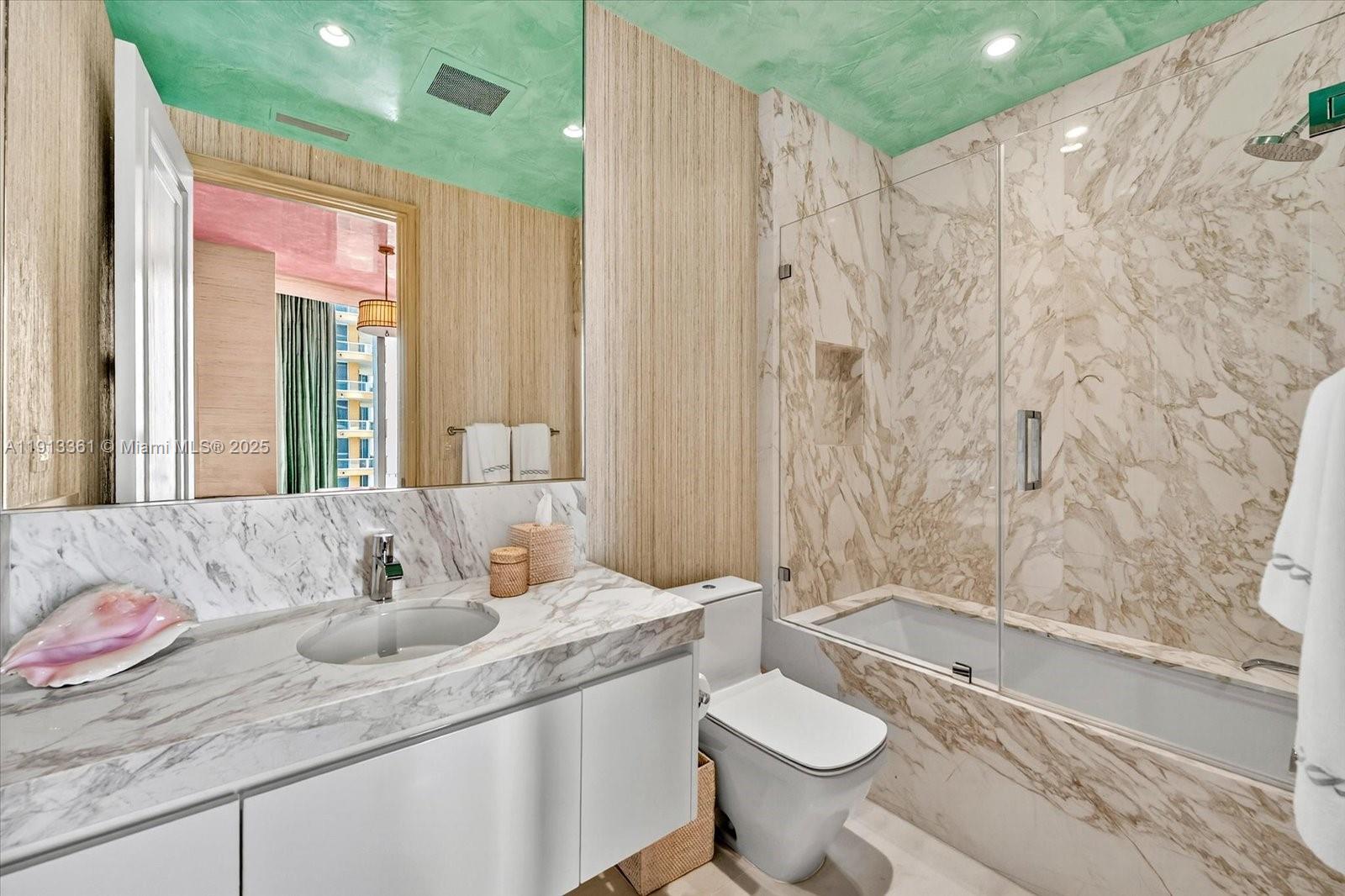 NORTH BISCAYNE BEACH - Residential