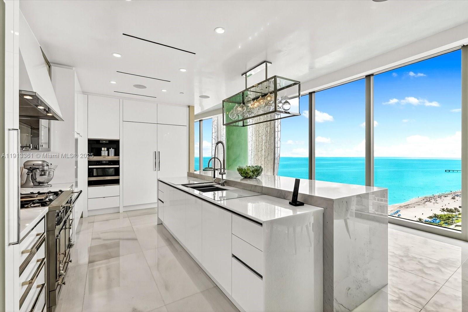 NORTH BISCAYNE BEACH - Residential
