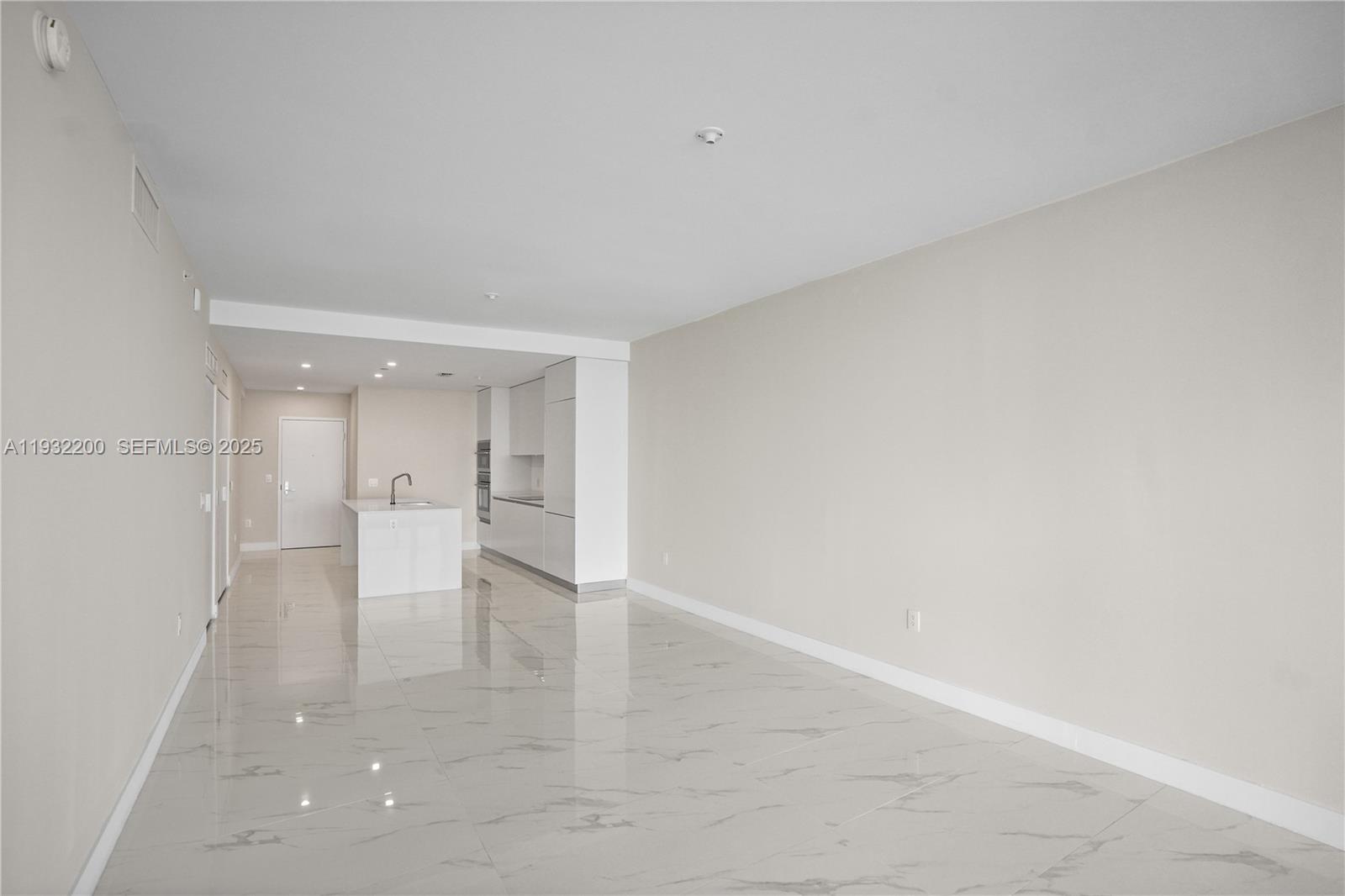 ARIA RESERVE - Residential Lease