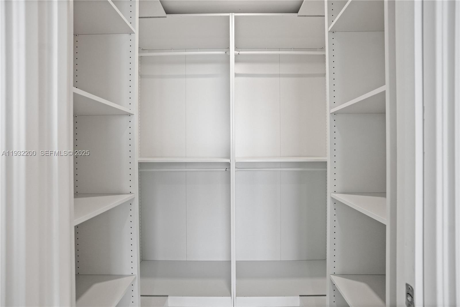 ARIA RESERVE - Residential Lease