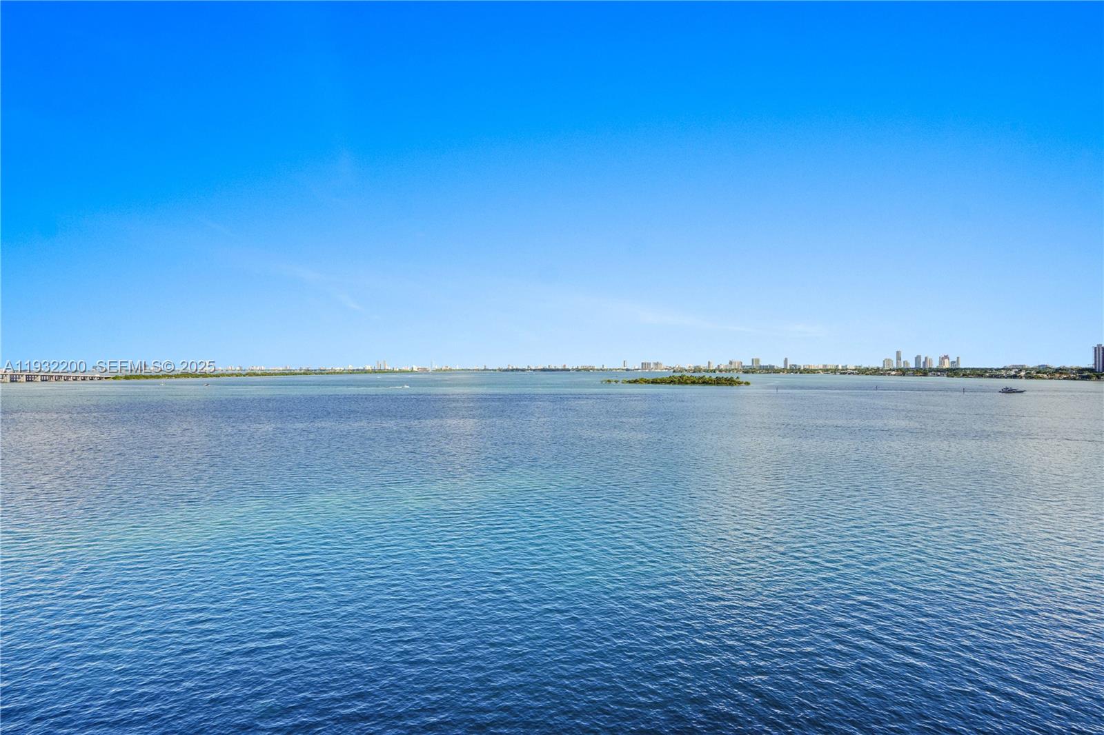 ARIA RESERVE - Residential Lease