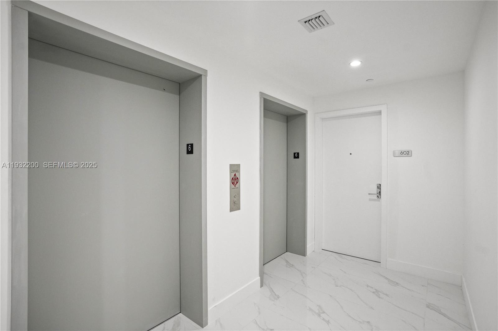 ARIA RESERVE - Residential Lease