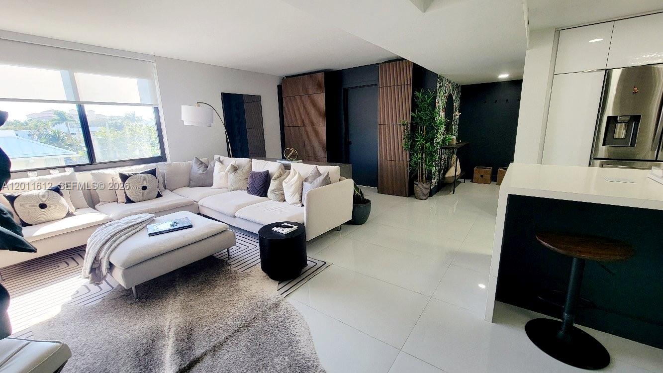 GALEN 250 CONDO - Residential Lease