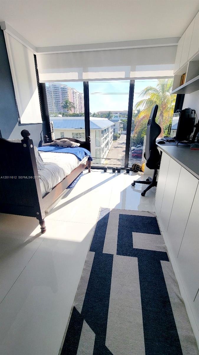 GALEN 250 CONDO - Residential Lease