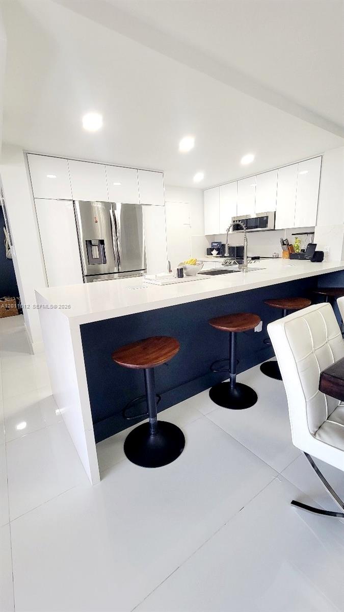 GALEN 250 CONDO - Residential Lease
