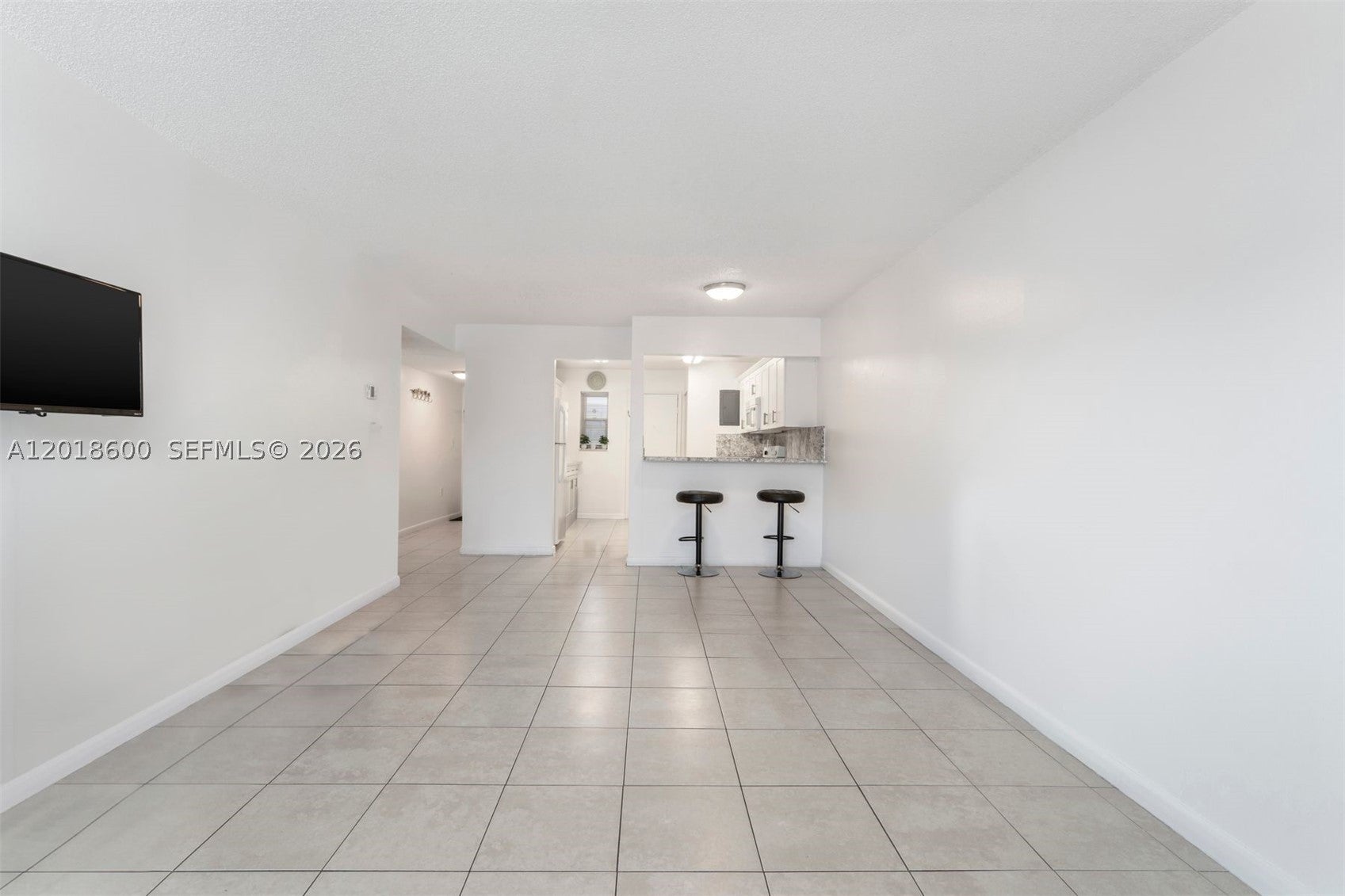 1900 W 54th St 220