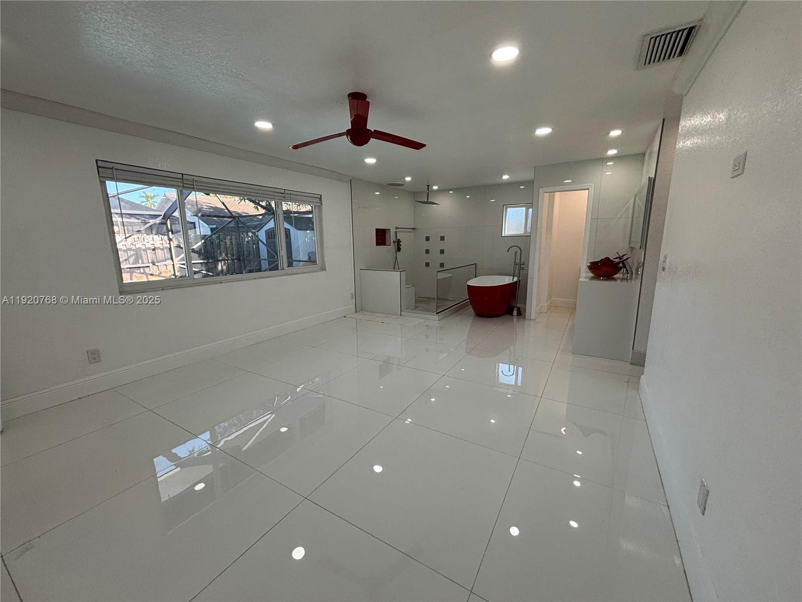 BOULEVARD WOODS NORTH - Residential Lease