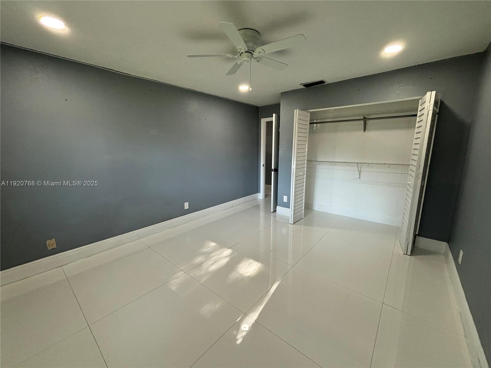 BOULEVARD WOODS NORTH - Residential Lease