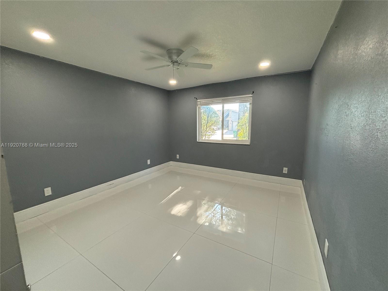 BOULEVARD WOODS NORTH - Residential Lease