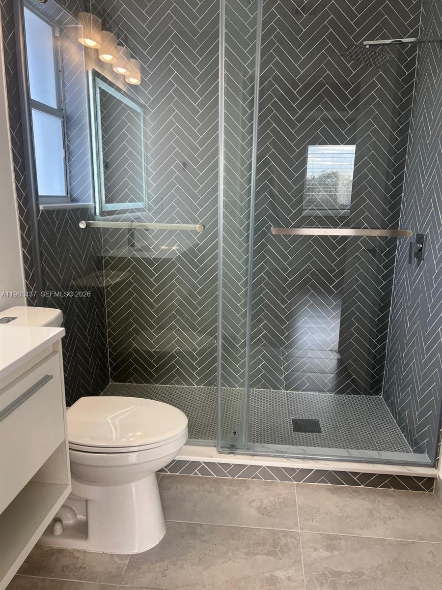 OAK CREEK - Residential