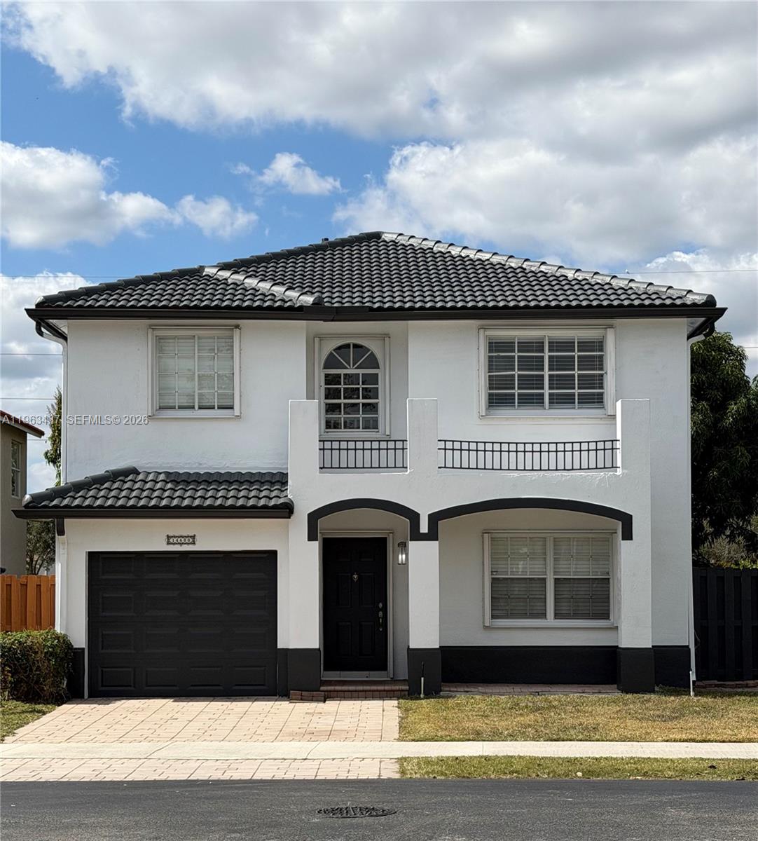 OAK CREEK - Residential