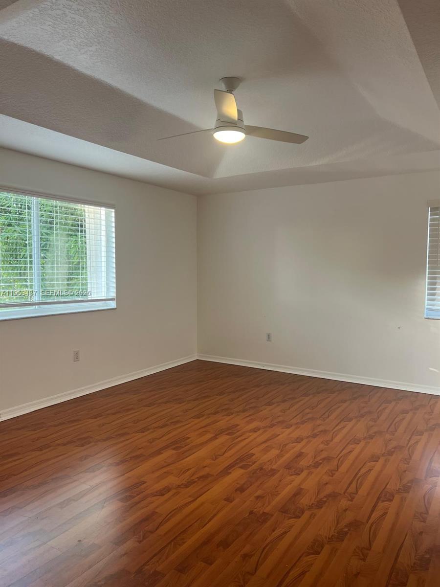 OAK CREEK - Residential