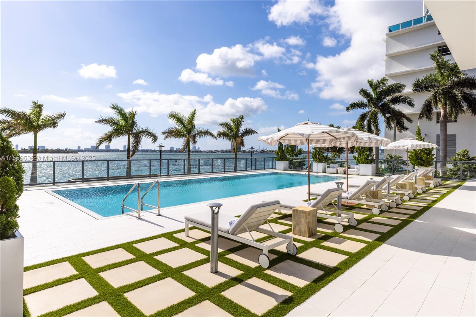 THE ELYSEE CONDO - Residential