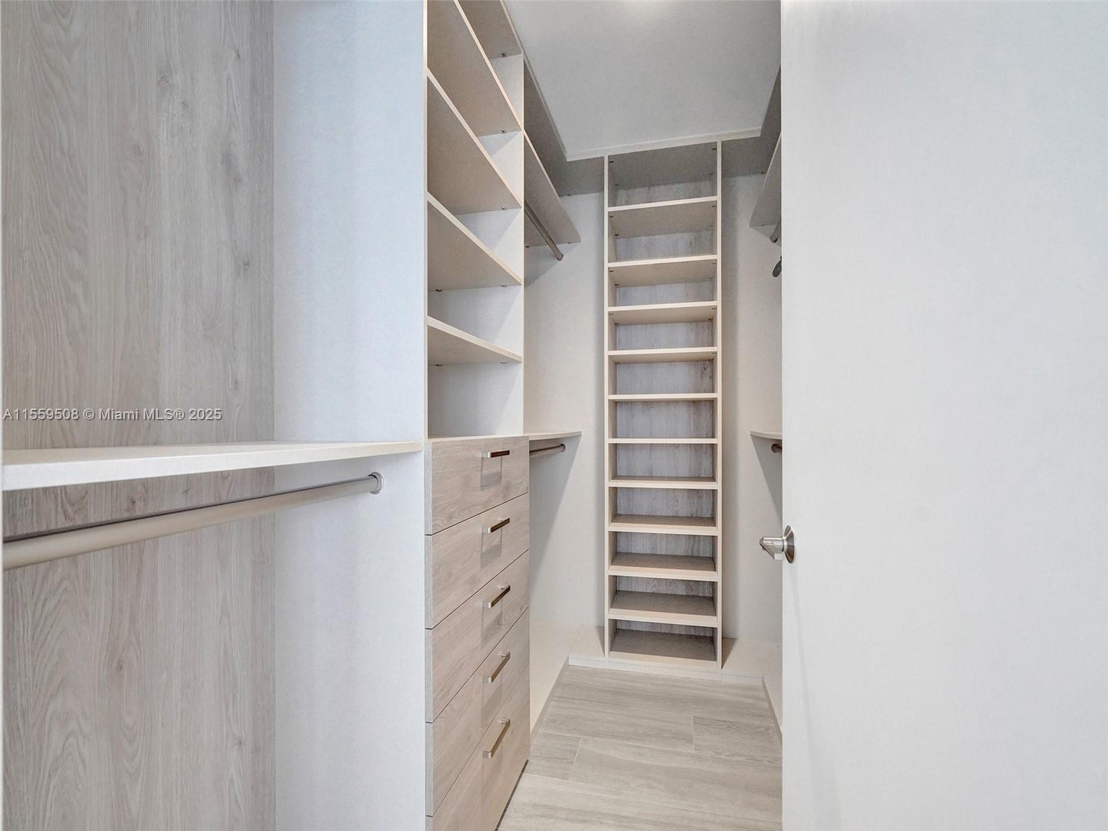 THE ELYSEE CONDO - Residential