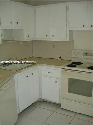 JADE WINDS GROUP - - Residential Lease