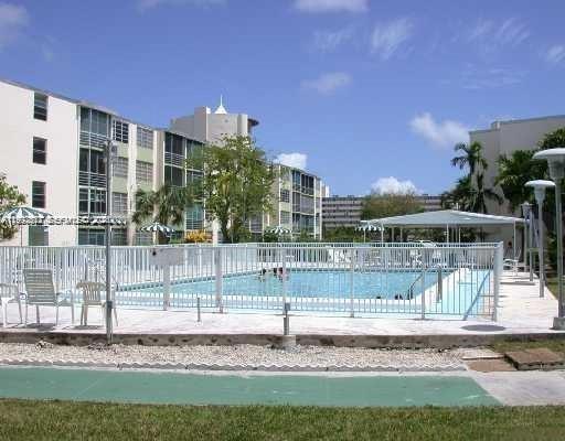 JADE WINDS GROUP - - Residential Lease