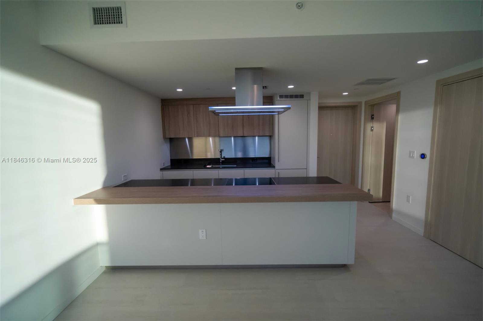 1000 Brickell Plaza 2406