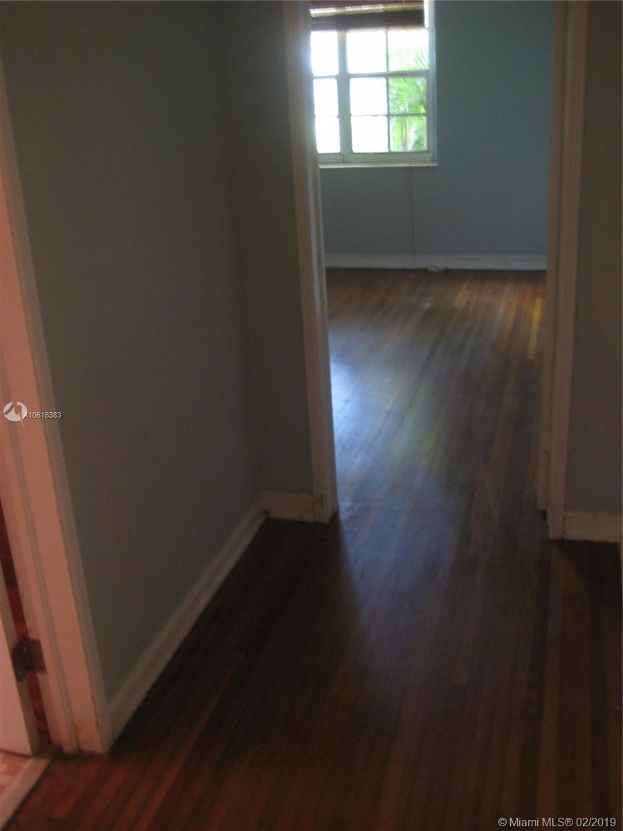 HOLLEMAN PARK - Residential Lease