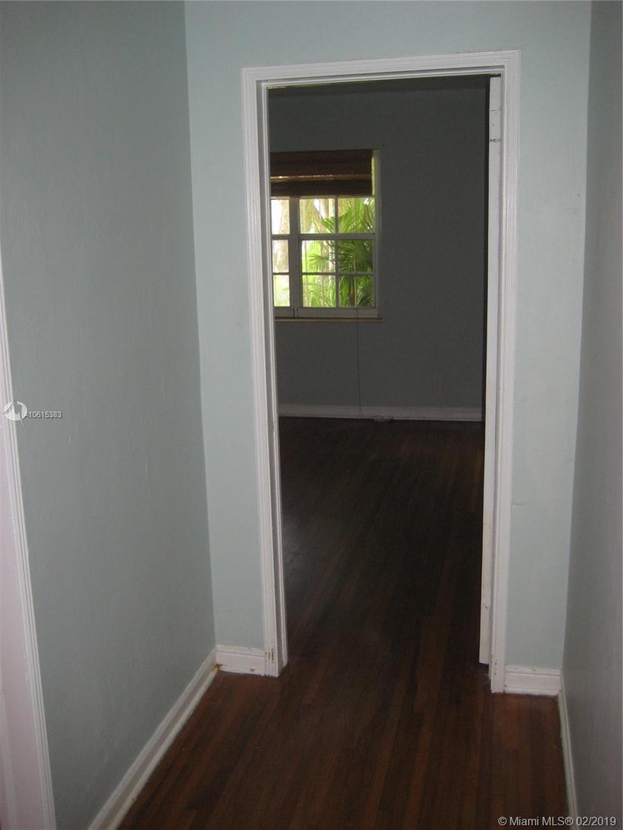 HOLLEMAN PARK - Residential Lease