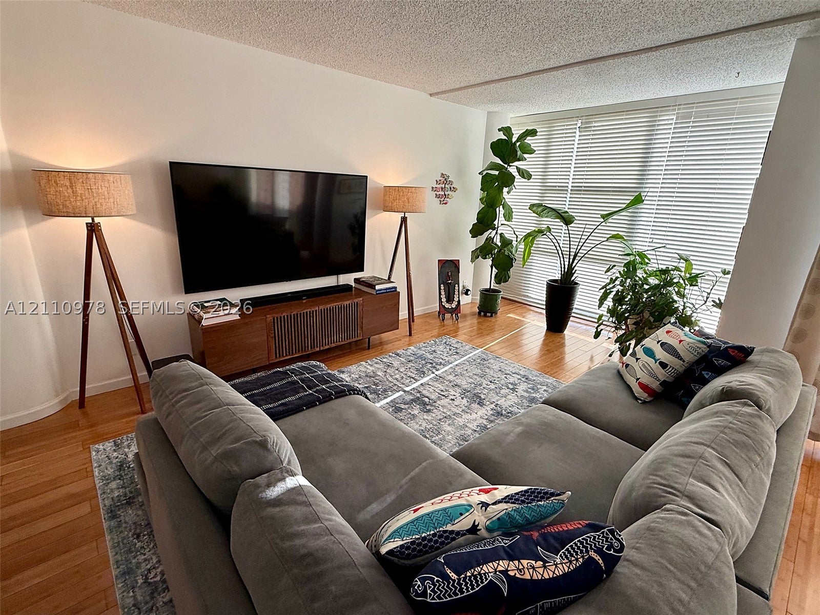 900 Bay Dr 225