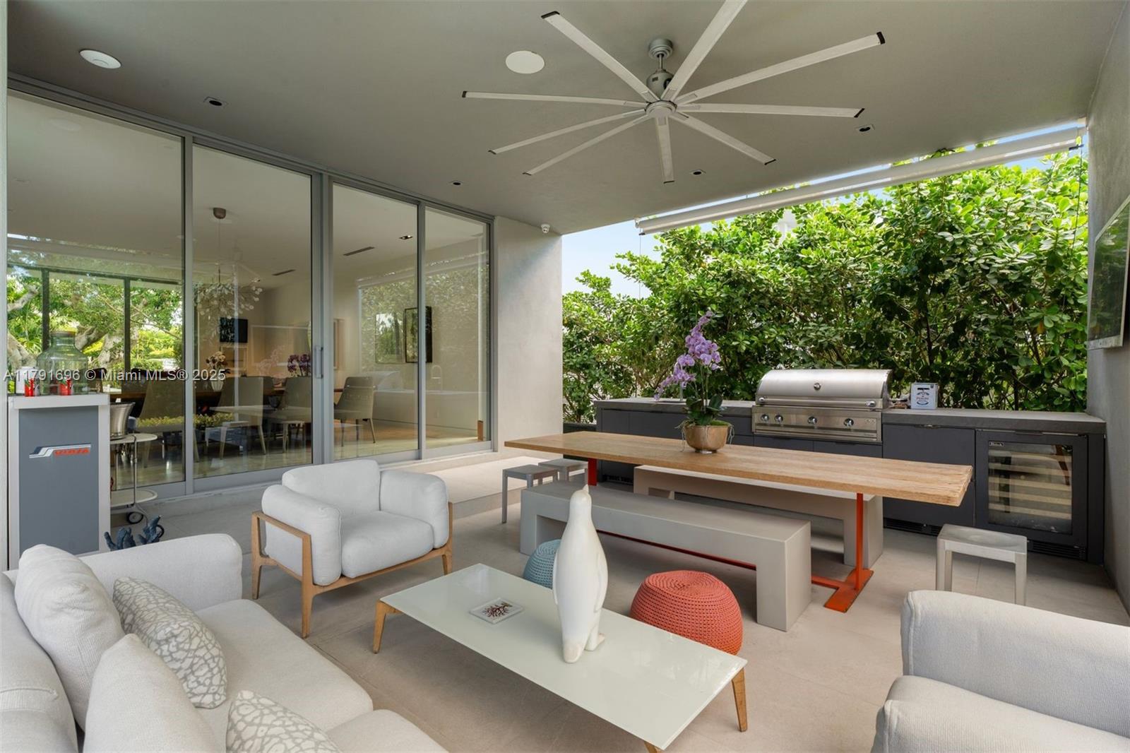 TROPICAL ISLE HOMES SUB 3 - Residential