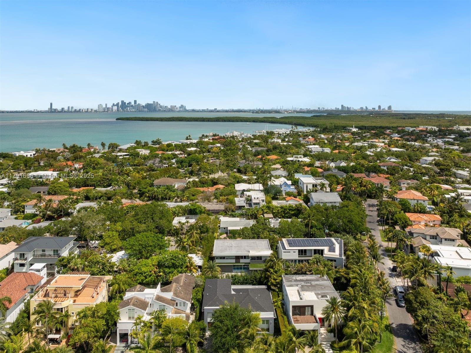 TROPICAL ISLE HOMES SUB 3 - Residential