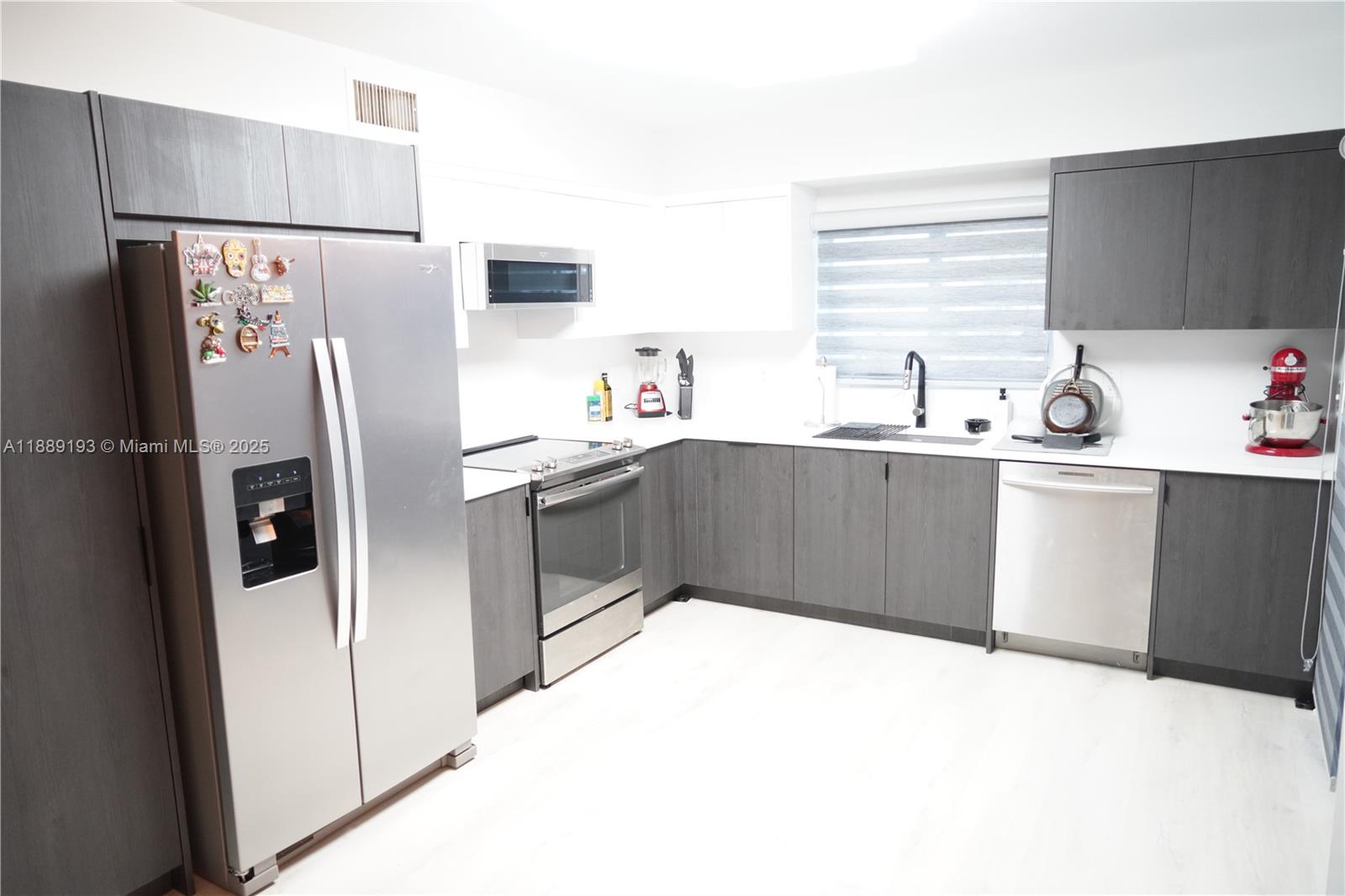 PARC COURT CONDO - Residential