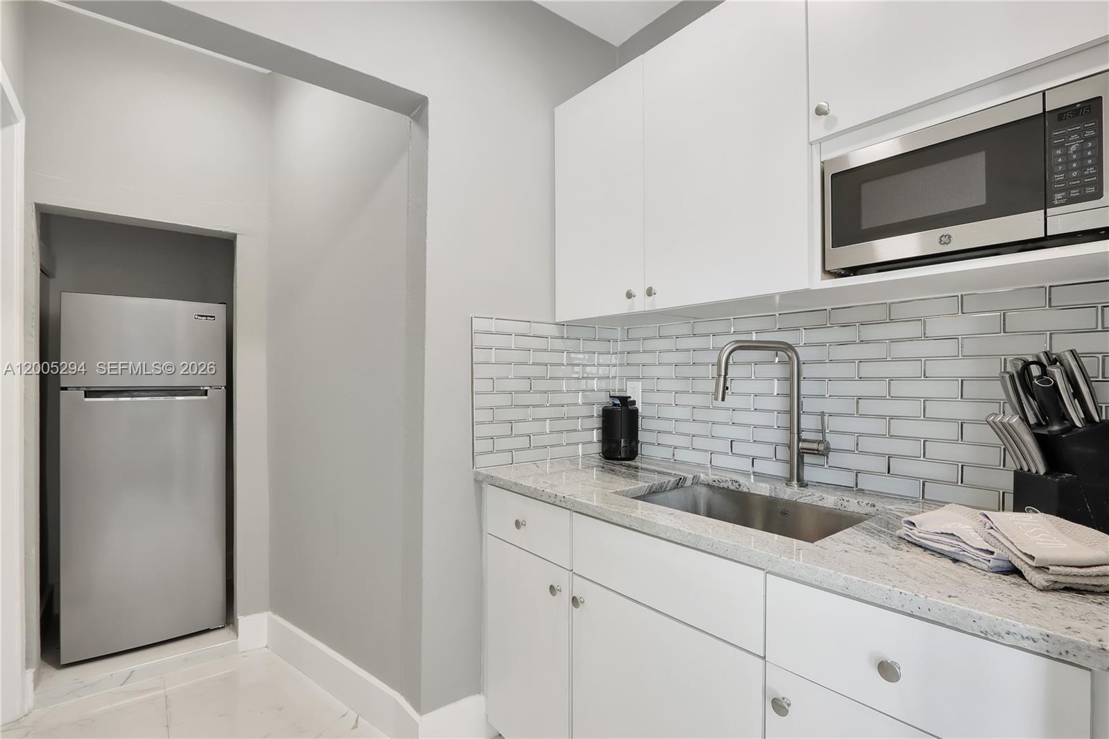 ALLAPATTAH HIGHLANDS - Residential Income