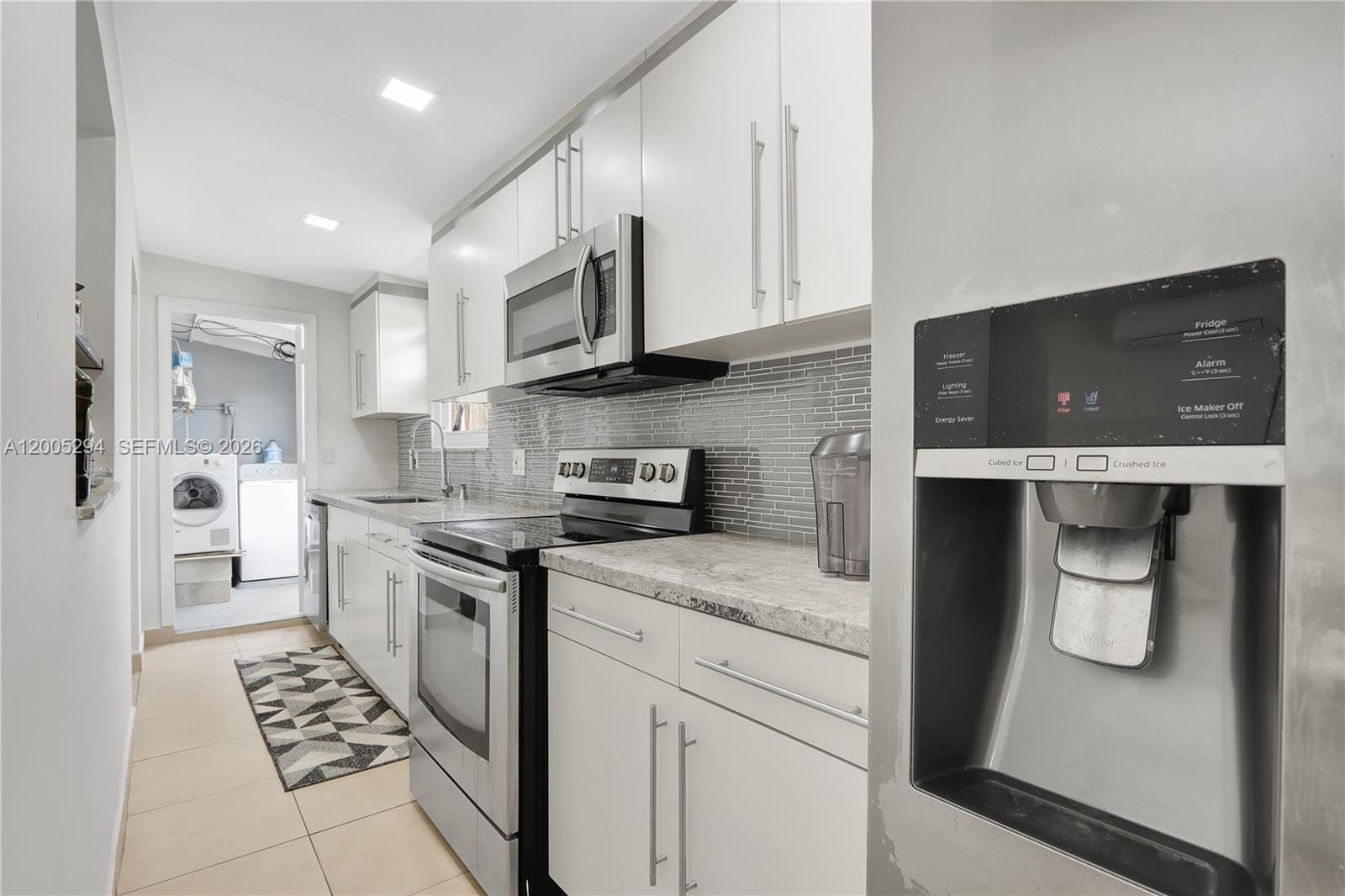 ALLAPATTAH HIGHLANDS - Residential Income