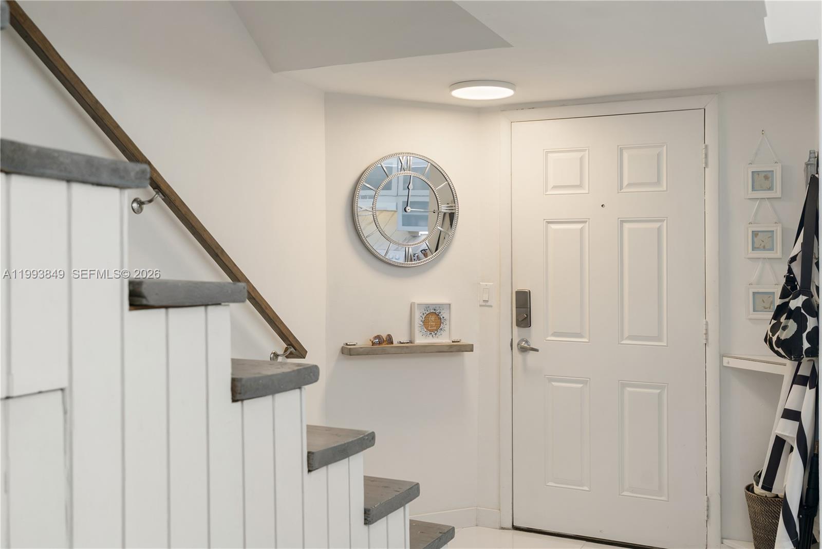 HOLIDAY BY THE SEA - Residential